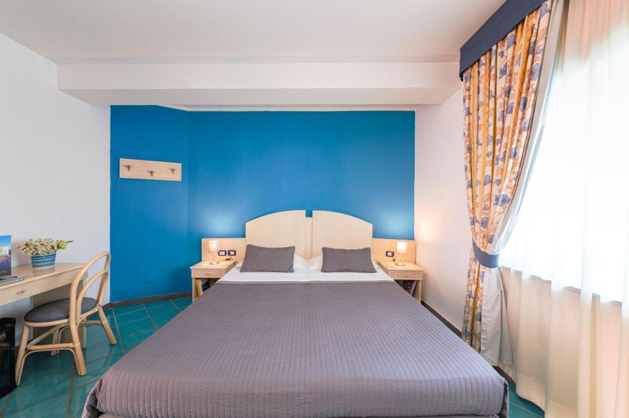 Agave Hotel ポッツオーリ エクステリア 写真