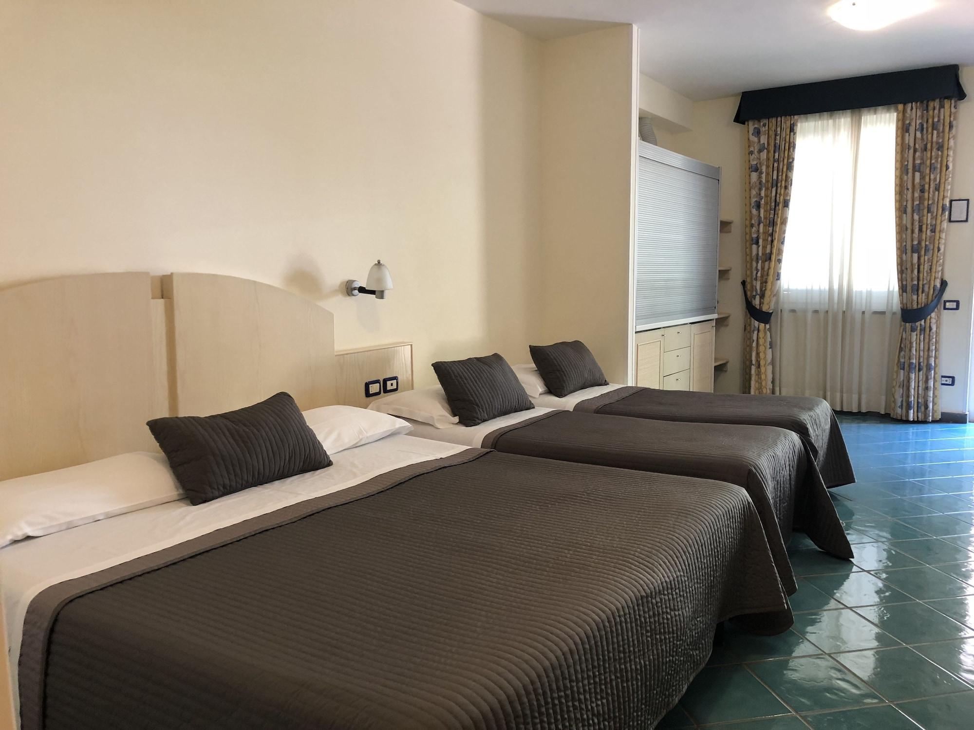 Agave Hotel ポッツオーリ エクステリア 写真